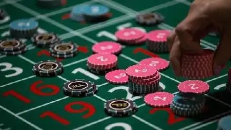 Studio live dealer kebuntoto menggunakan teknologi kamera multi-sudut Studio dealer langsung kebuntoto dengan kamera multi-sudut dan teknologi streaming HD